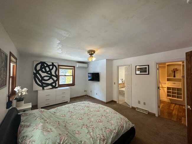 Building Photo - Furnished 1-Bedroom Primary Suite