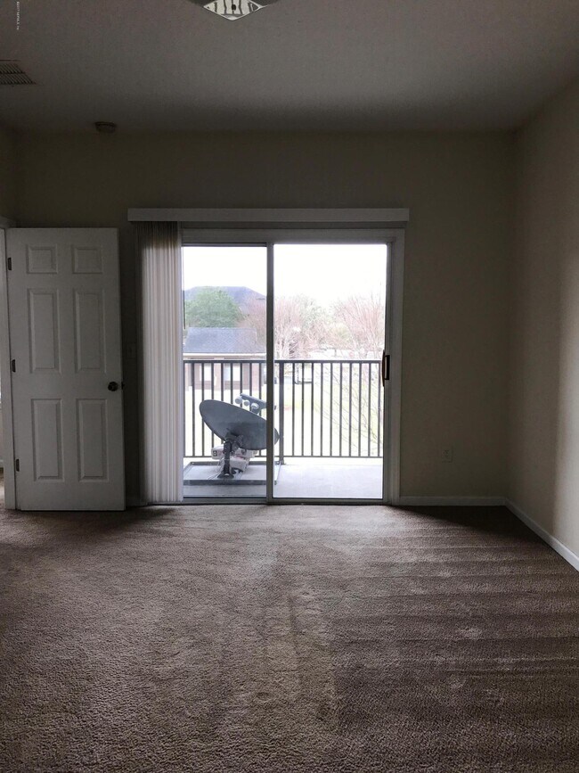 Building Photo - 12301 Kernan Forest Blvd