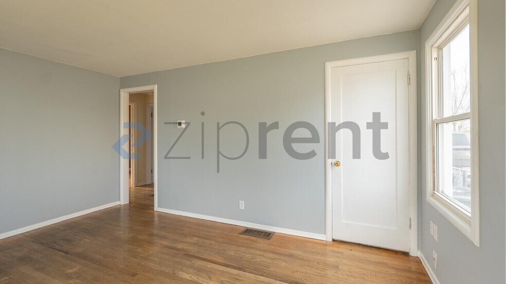 Building Photo - 5703 N Alberta St