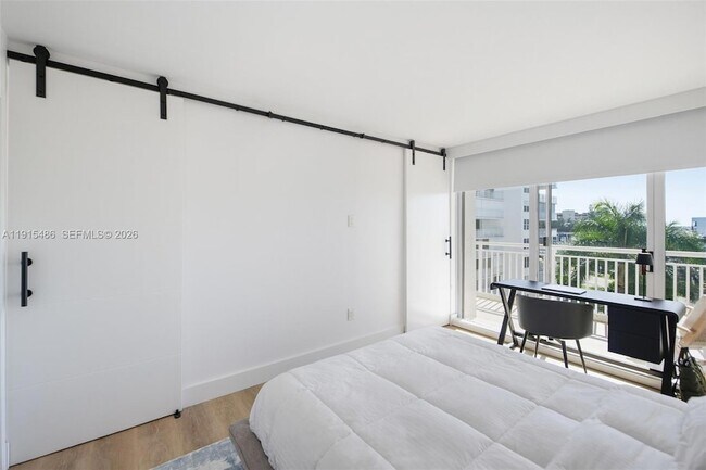Building Photo - 3546 S Ocean Blvd