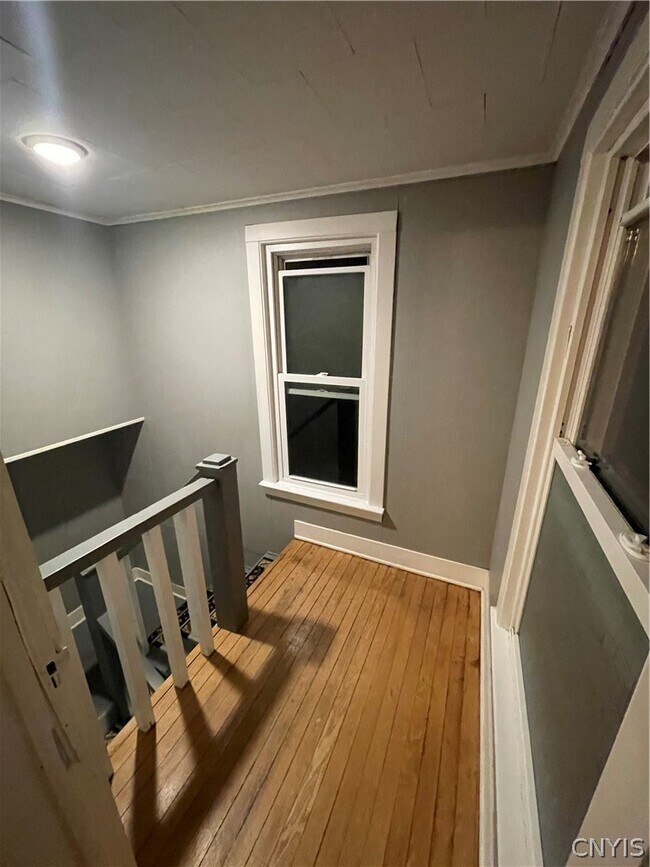 Building Photo - 47 Center St