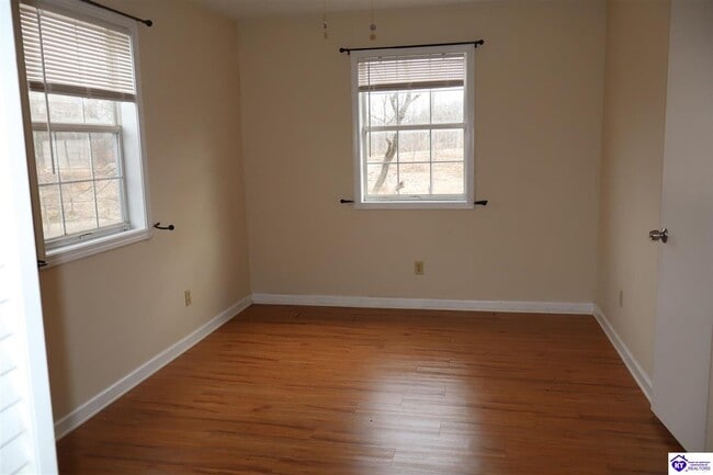 Building Photo - 4484 Rineyville Rd