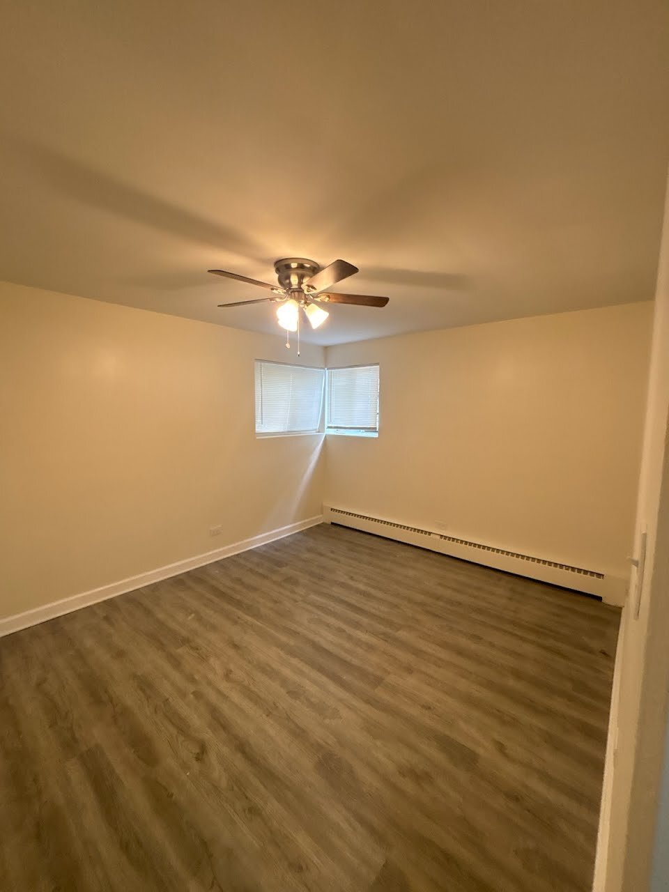 Building Photo - 14605 Des Plaines St