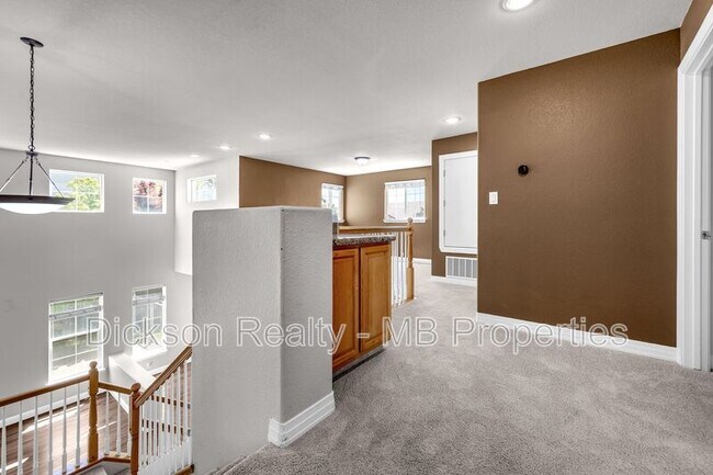 Building Photo - 7117 Heatherwood Dr