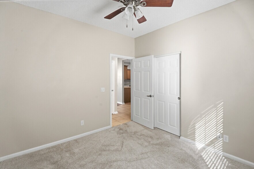 Building Photo - 149 Landing Ln