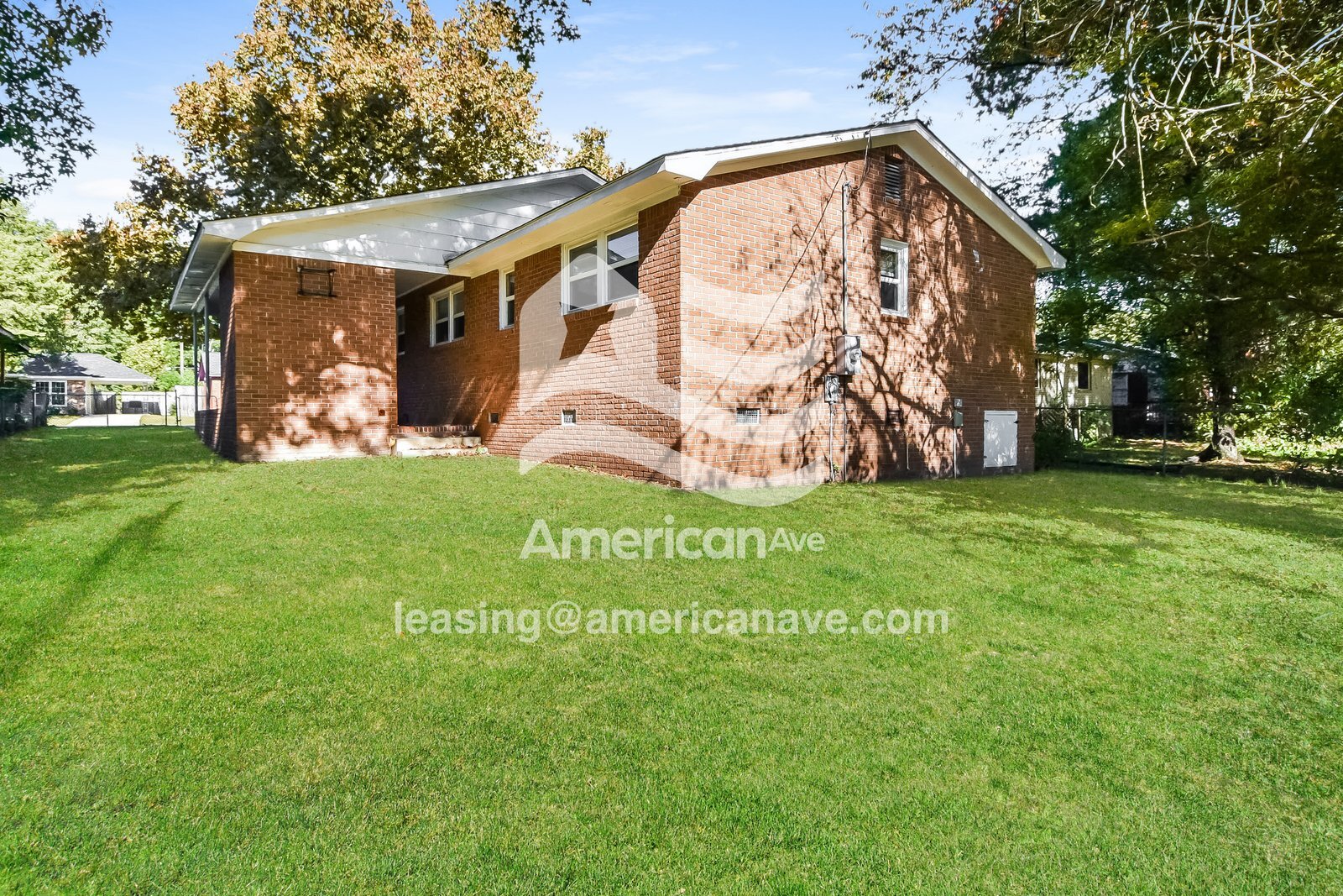 Building Photo - 4232 Shorecrest Dr