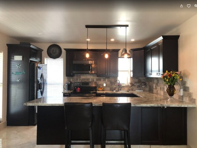 Primary Photo - 4300 N Ocean Dr