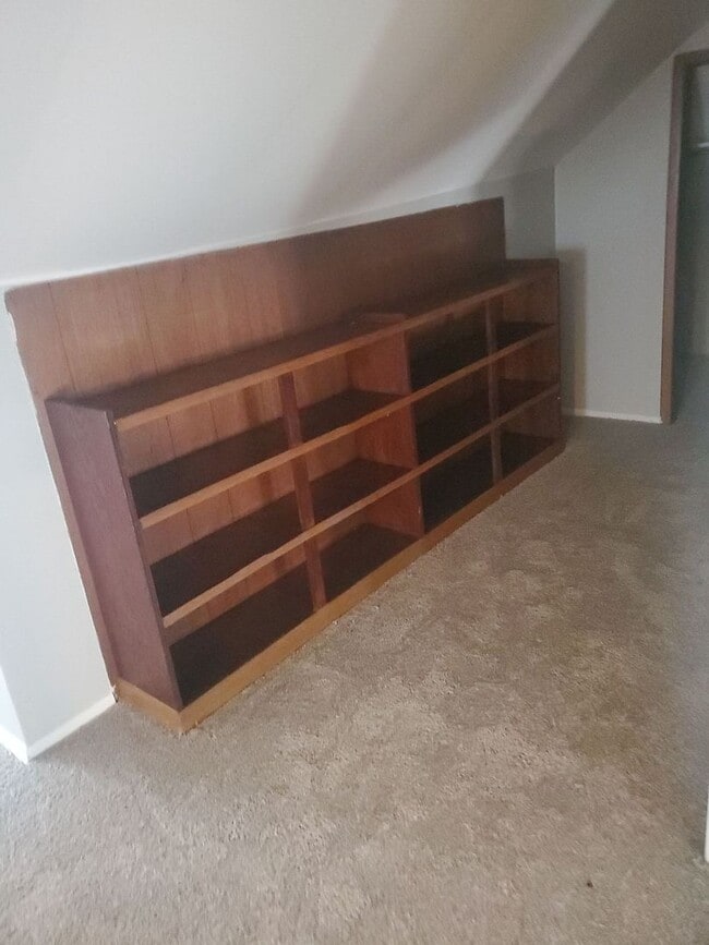 Building Photo - Spacious 3 Bedroom Home For Rent!