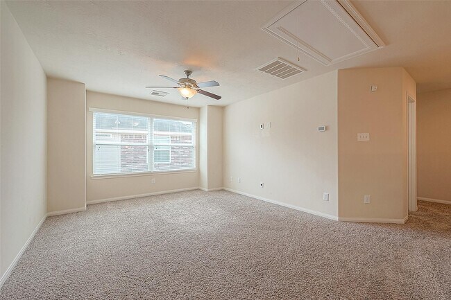 Building Photo - 3403 Lilac Ranch Dr