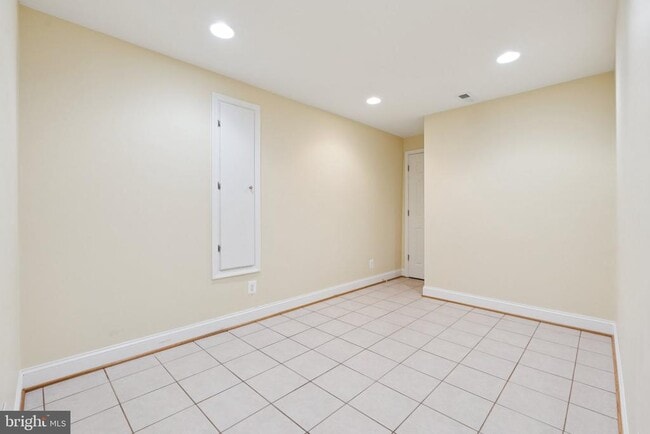 Building Photo - 1292 Middleton Ct