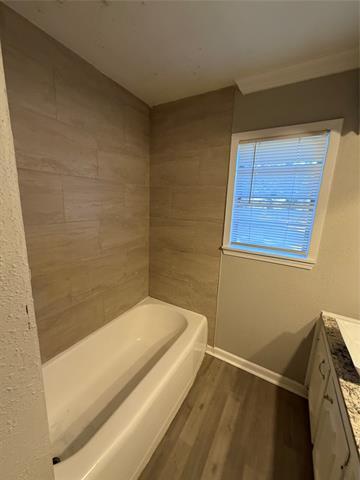 Building Photo - 4504 Hunter Ave