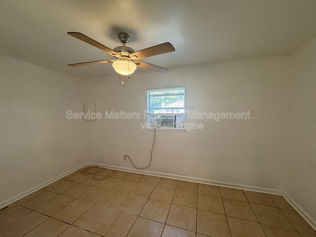 Building Photo - 714 N 48th Ave