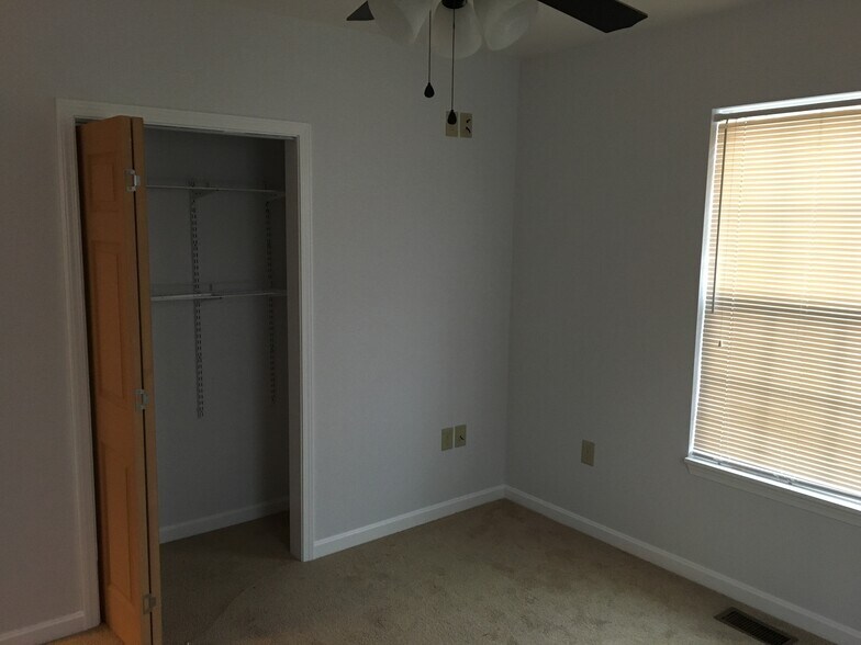 Bedroom 1 - 211 Ecton Rd