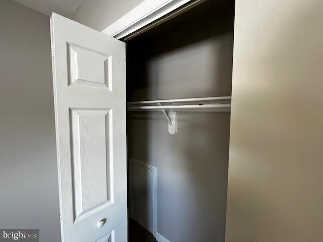 Building Photo - 319 Columbia Ave