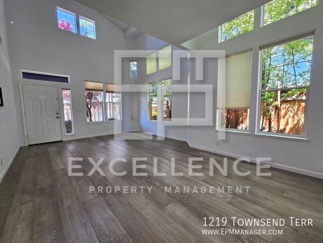 Building Photo - 1219 Townsend Terrace