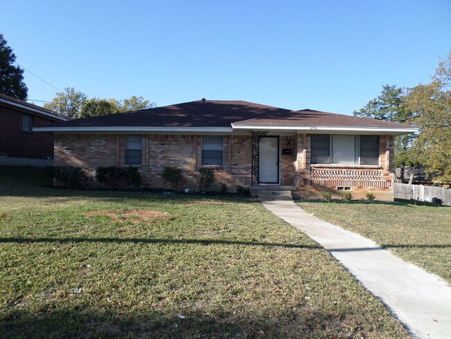 Primary Photo - 1256 Whispering Trail