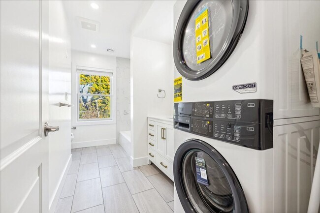 Building Photo - See YT Tour!  State-of-The-Art, Lux Home w...