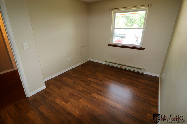 Building Photo - Affordable 2 Bedroom, 1 Bath Townhouse - A...