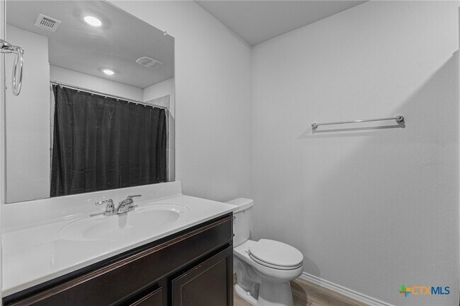 Building Photo - 4011 Baerlon Cv