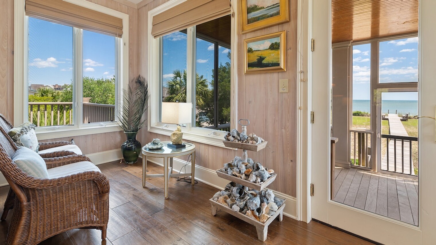 Building Photo - 321 Pioneer Loop