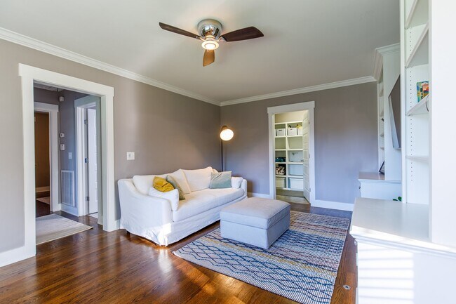 Building Photo - **APPLICATIONS APPROVED!**  Beautiful East Nashville Home on Porter for Lease!!