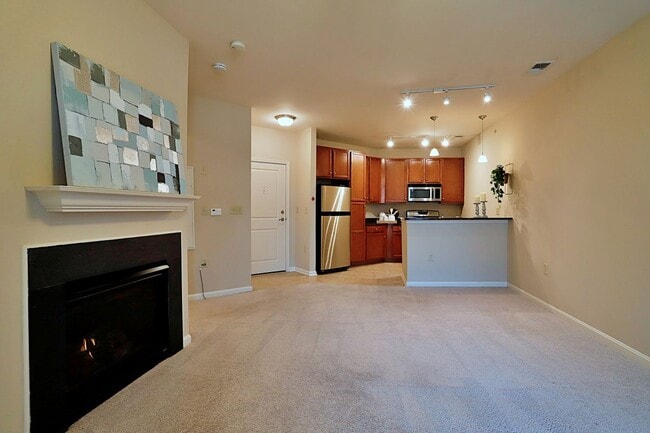 Building Photo - 2665 Prosperity Ave