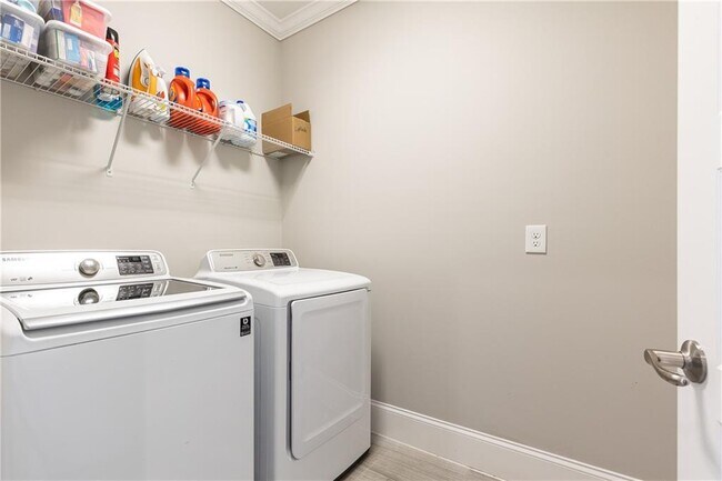 Building Photo - 3130 Chestnut Woods Dr