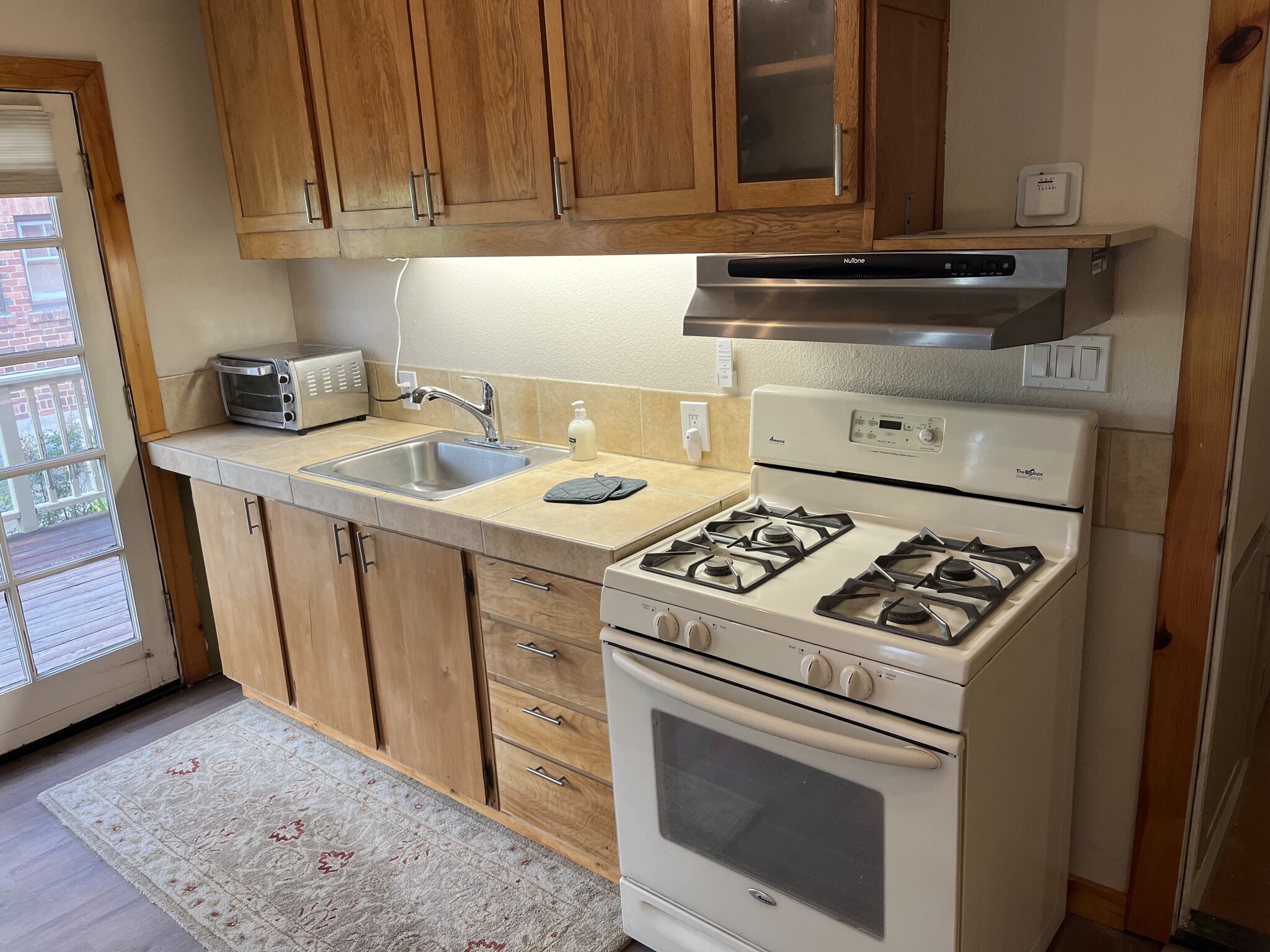 Building Photo - 247 Broad St