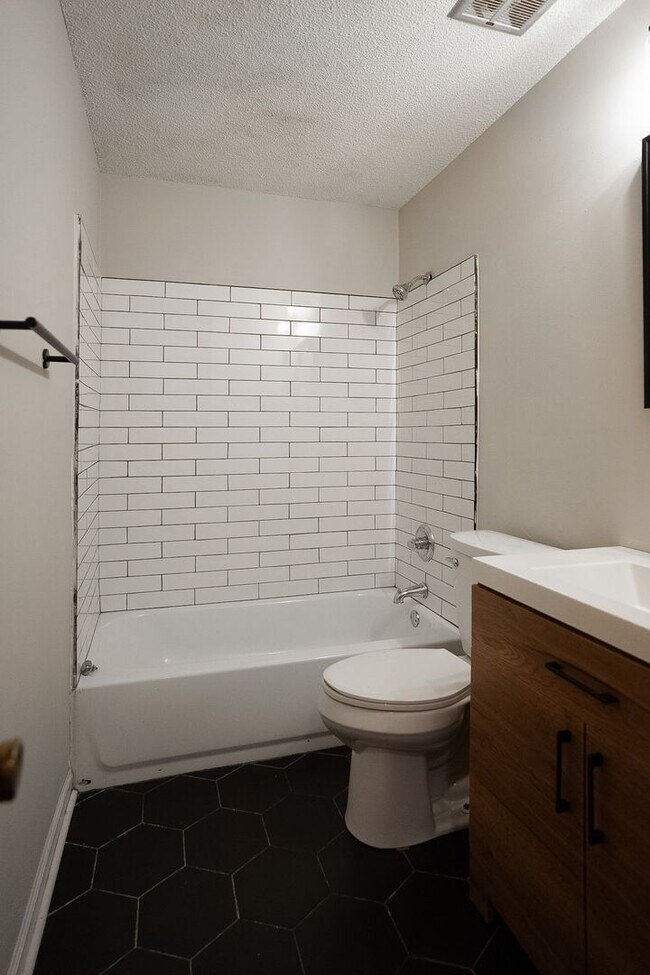 Building Photo - 2398 Winston Way