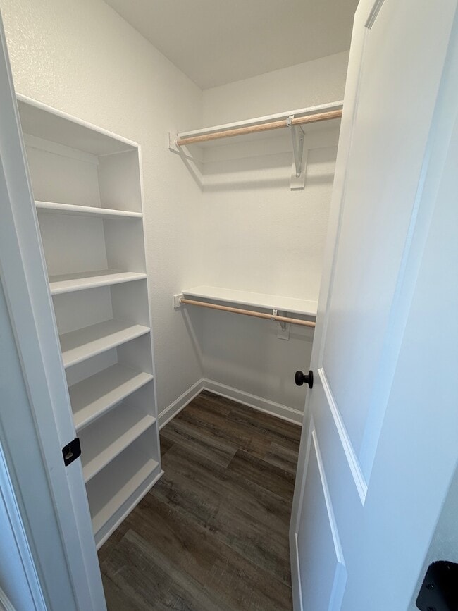 Building Photo - 83 SE 351st Rd