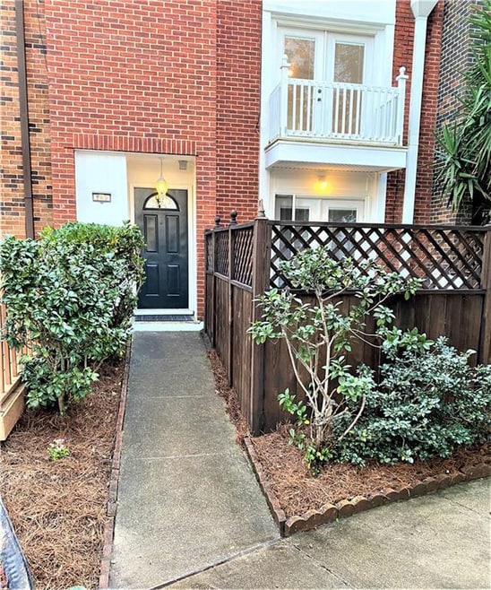 Building Photo - 865 Wilshire Blvd