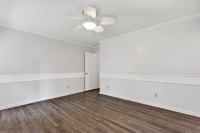 Building Photo - Charming Brick Ranch-Style Cul-de-Sac Home in Garner!