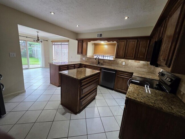 Building Photo - 4219 Meadowchase Ln