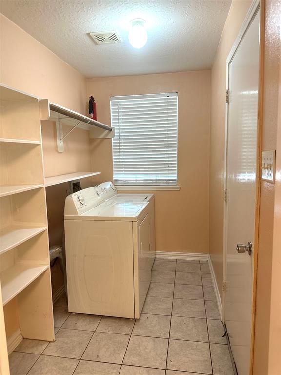Building Photo - 6235 Sutton Meadows Dr