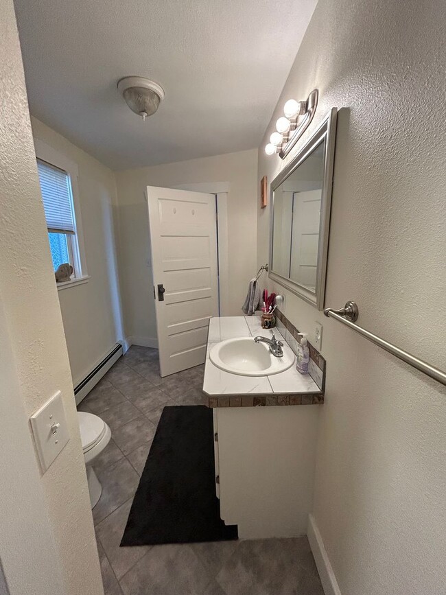 Building Photo - 410 N Washington St