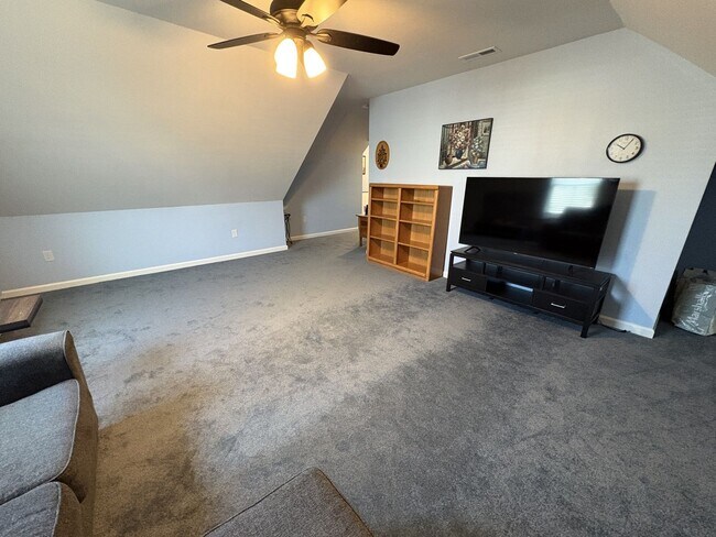 Building Photo - 2107 Barringer Ln