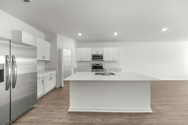 Building Photo - 4883 SW 81st Lp