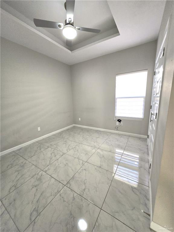 Building Photo - 14 W Woodson Dr