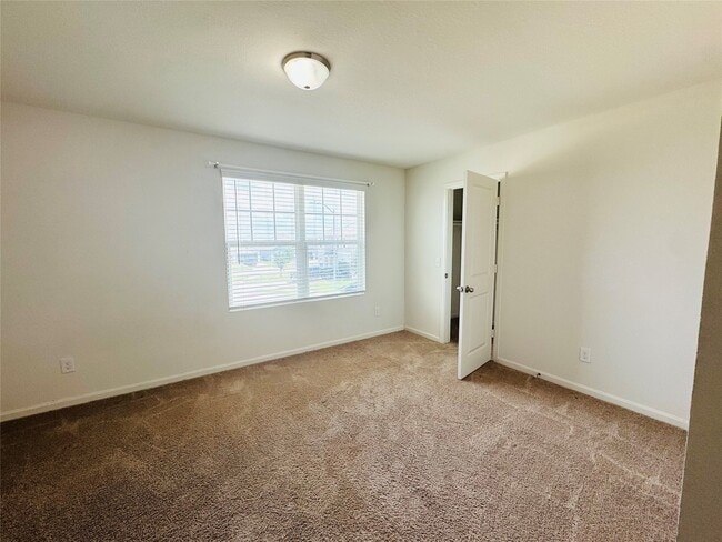 Building Photo - 1013 Pitch Pne Ct