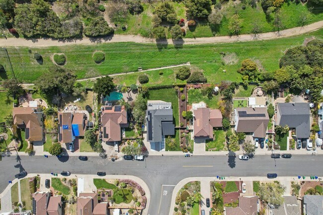 Building Photo - 7249 Mimosa Dr