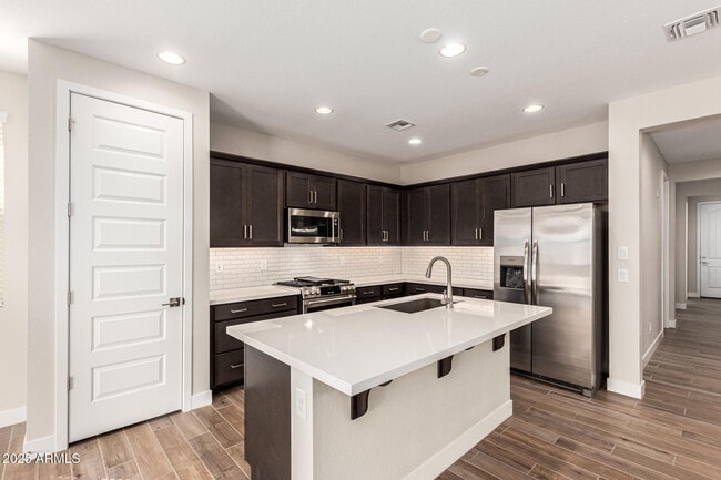 Building Photo - 17625 W Colter St