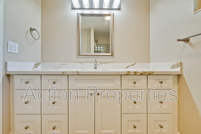 Building Photo - 86 Dalma Dr