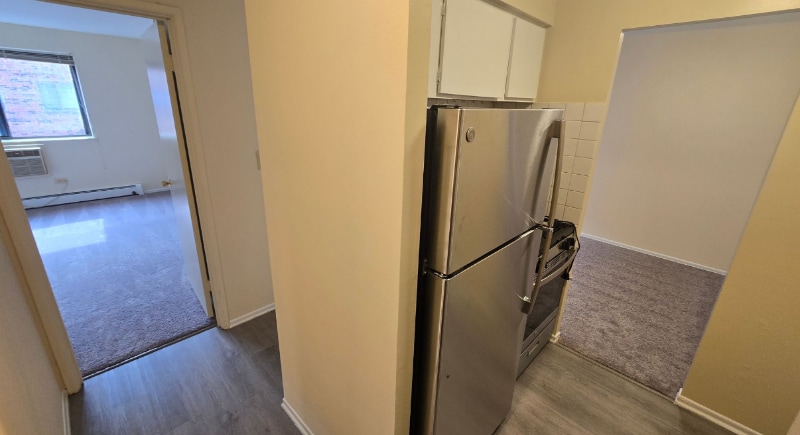 Building Photo - 525 W Deming Pl