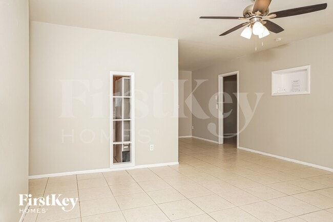 Building Photo - 1633 Hayworth Rd