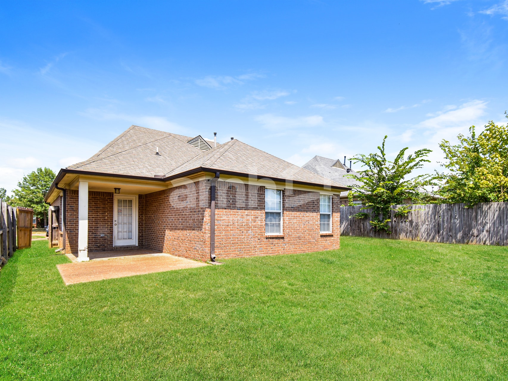 Building Photo - 4288 Genevieve Dr