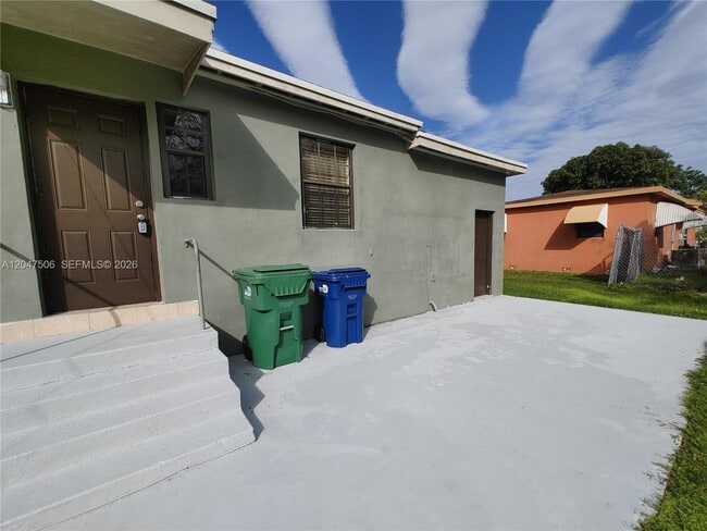 Building Photo - 14901 NW 9th Ct