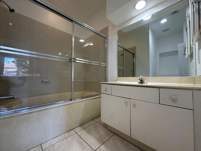 Building Photo - 10985 SW 239th Terrace