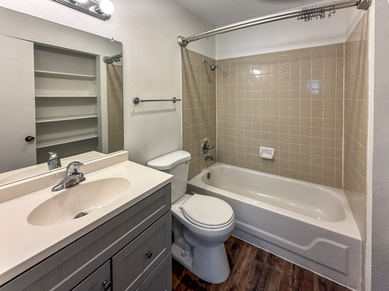 Building Photo - 12273 Apricot Dr