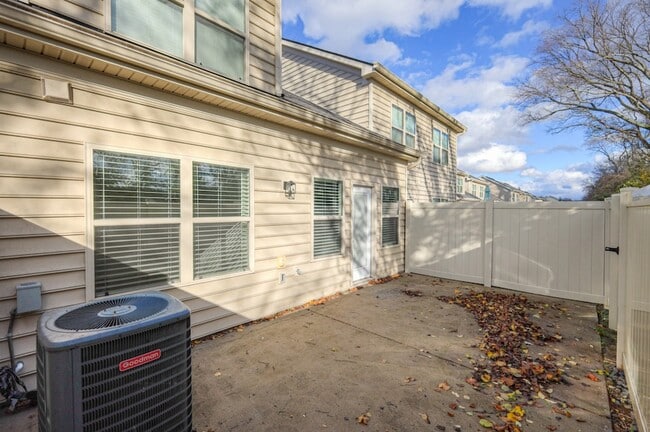 Building Photo - 4245 Sunday Silence Way