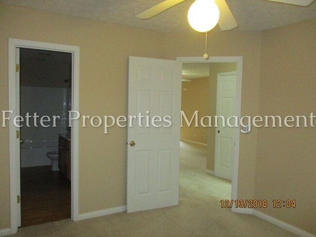 Building Photo - Eastside Evansville!!